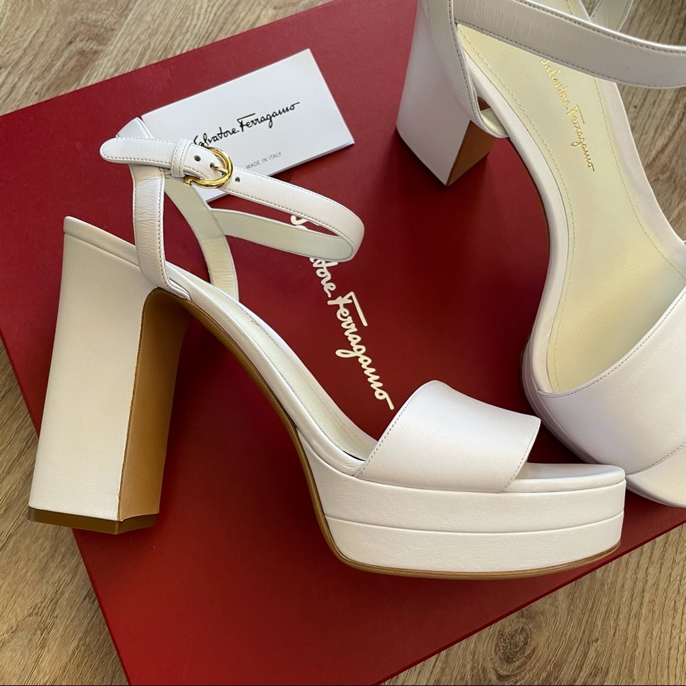 Salvatore Ferragamo brand new in box Sz 9.5